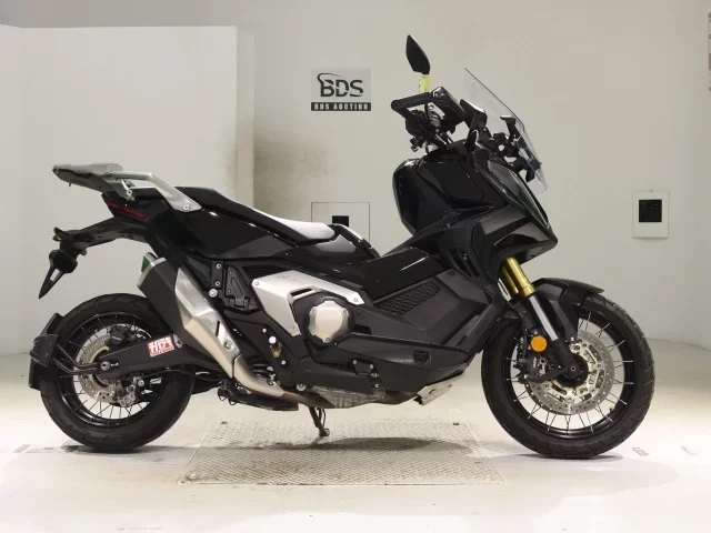 Honda X-ADV750-2 лот № 5064 оценка 5  с аукциона в Японии