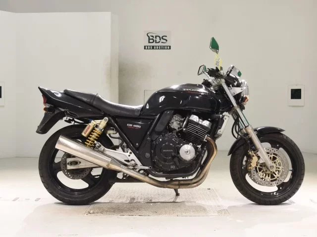 Honda CB400SF лот № 7650 оценка 4  с аукциона в Японии