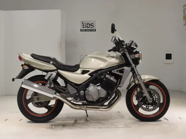 Kawasaki BALIUS250-2 лот № 0325 оценка 4  с аукциона в Японии