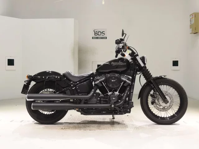 Harley-Davidson HARLEY FXBB1750 лот № 8040 оценка 4  с аукциона в Японии