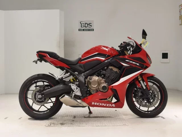 Honda CBR650R лот № 0212 оценка 5  с аукциона в Японии