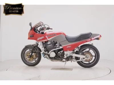 Kawasaki GPZ900R  с аукциона в Японии