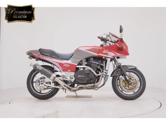 Kawasaki GPZ900R лот № 2534 оценка 4  с аукциона в Японии