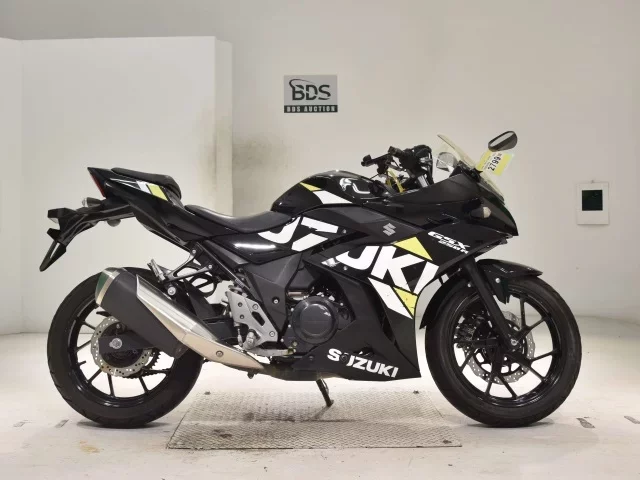 Suzuki GSX250R лот № 2799 оценка 4  с аукциона в Японии