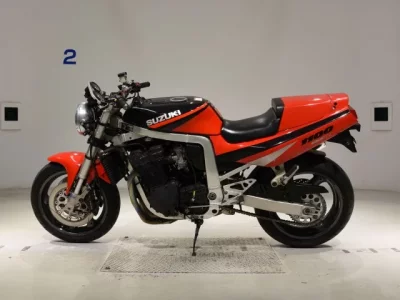 Suzuki GSX-R1100  с аукциона в Японии