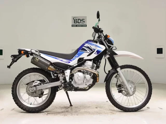 Yamaha SEROW 250-3 лот № 7833 оценка 5  с аукциона в Японии