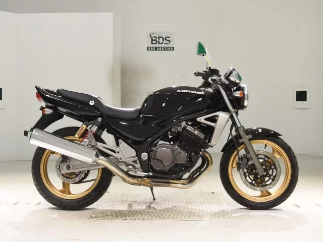 Kawasaki BALIUS250-2 лот № 2867 оценка 4  с аукциона в Японии