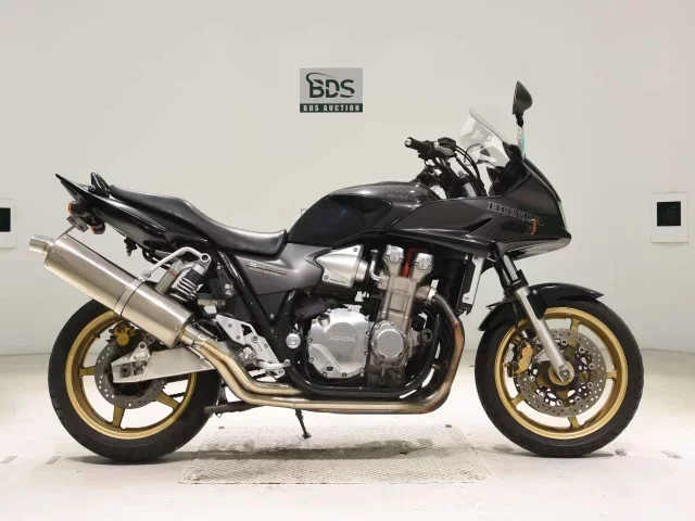Honda CB1300SF BOLDOR лот № 7838 оценка 4  с аукциона в Японии