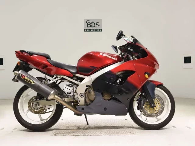 Kawasaki ZX-9R лот № 7931 оценка 4  с аукциона в Японии
