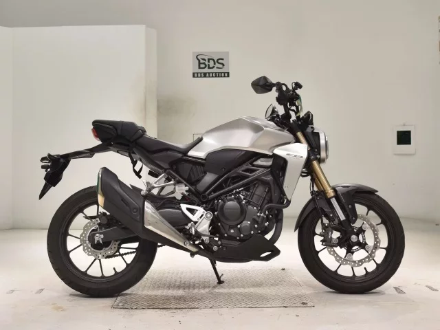 Honda CB250RA лот № 2993 оценка 4  с аукциона в Японии