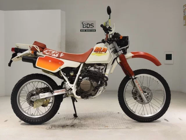 Honda XLR250 BAJA лот № 2963 оценка 5  с аукциона в Японии