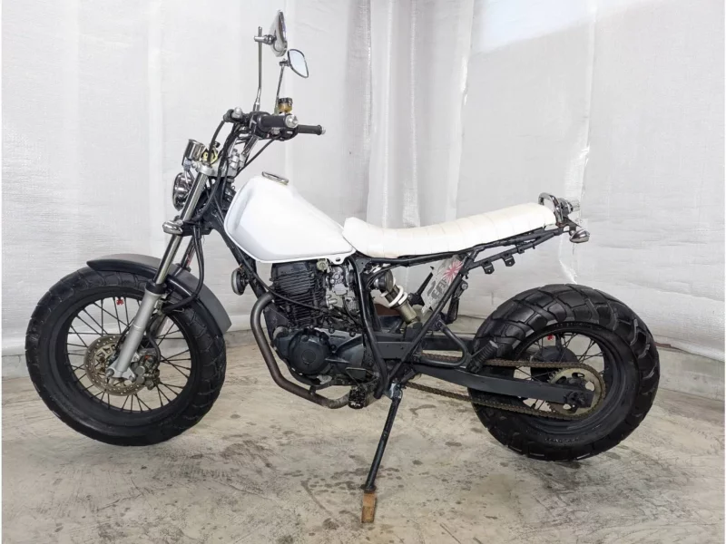 Yamaha TW200