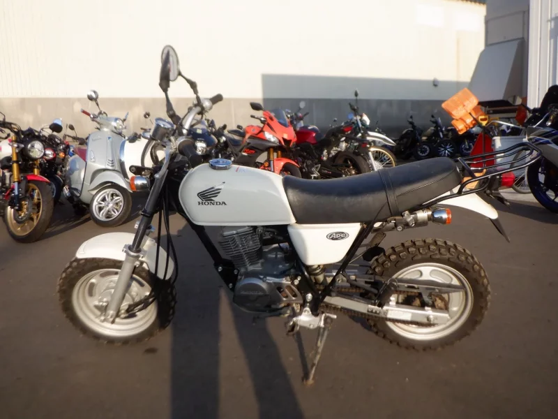 Honda APE100