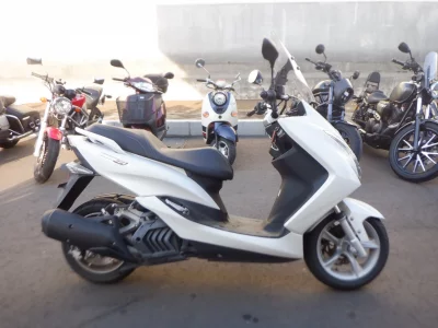 Yamaha MAJESTYS