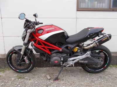 Ducati DUCATI MONSTAR M696