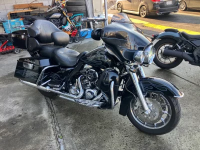 Harley-Davidson HARLEY FLHTCUSE1800CVO