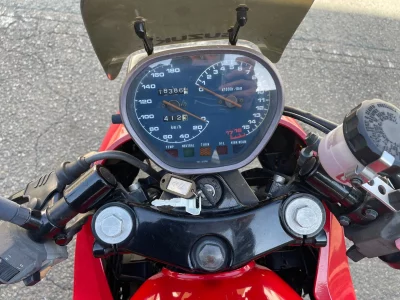 Suzuki GSX250 KATANA