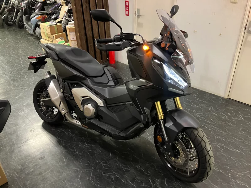 Honda X-ADV лот № 02047 оценка 4  с аукциона в Японии