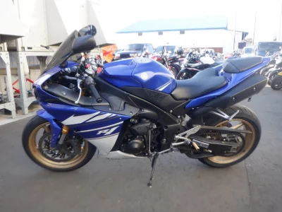Yamaha YZF-R1