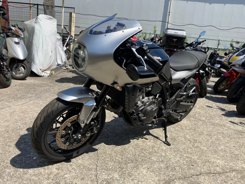 Honda HAWK11