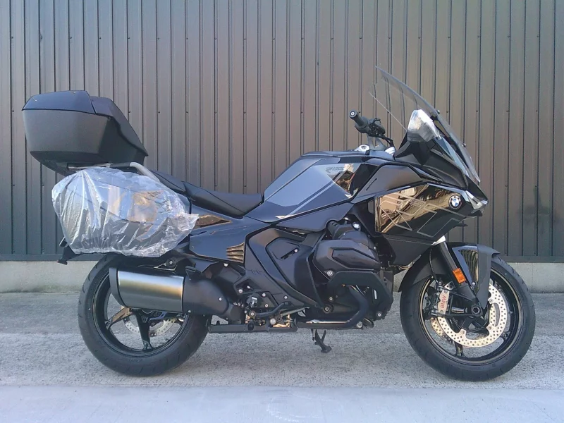 BMW  R1300RT лот № 02081 оценка 5  с аукциона в Японии