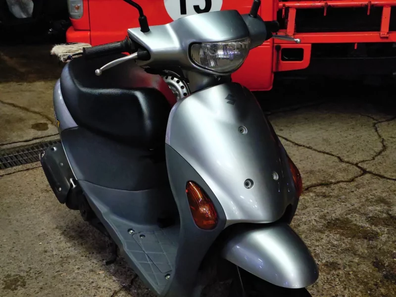Suzuki LET S4