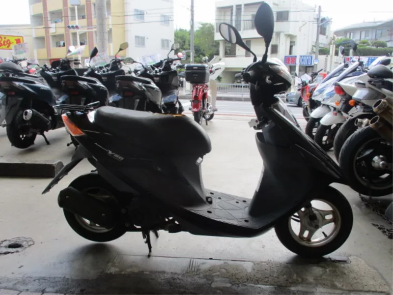 Suzuki ADDRESS V50