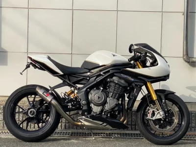 Triumph TRIUMPH SPEED TRIPLE 1200RR  с аукциона в Японии