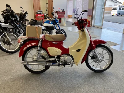 Honda SUPER CUB 110 HELL0KITTY