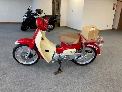 Honda SUPER CUB 110 HELL0KITTY