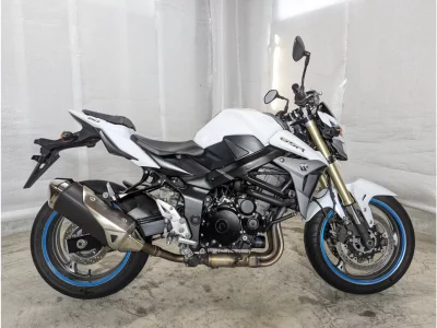 Suzuki GSR750  с аукциона в Японии