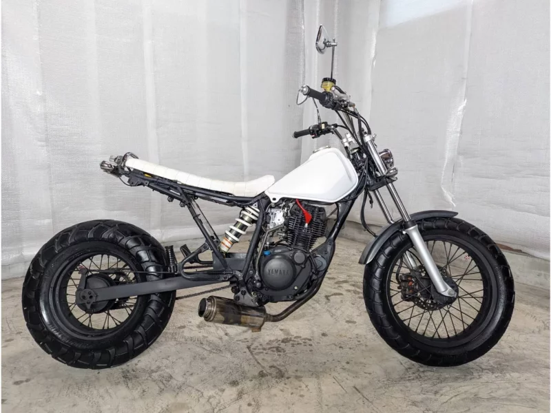 Yamaha TW200