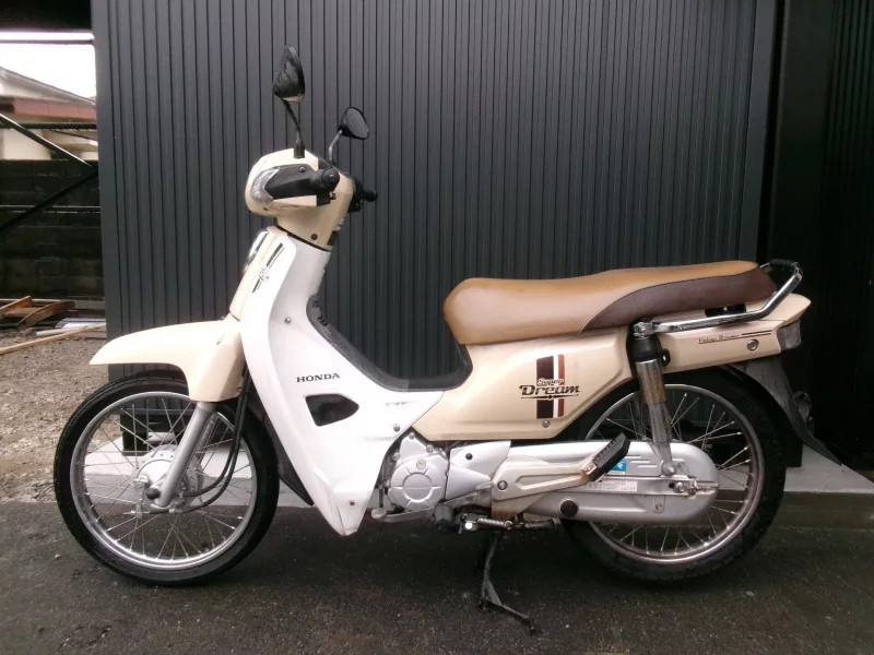 Honda SUPER DREAM110