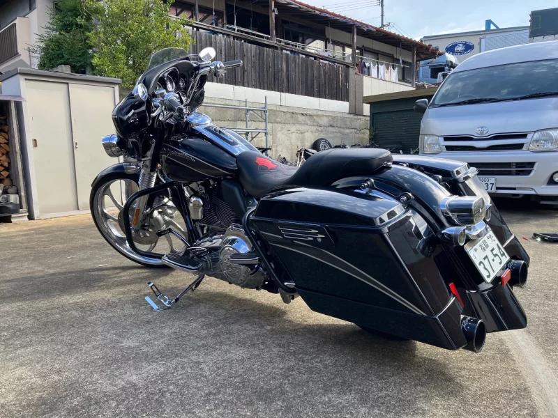 Harley-Davidson HARLEY FLHTCUSE1800CVO