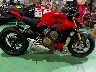 Ducati DUCATI STREET FIGHTER V4S