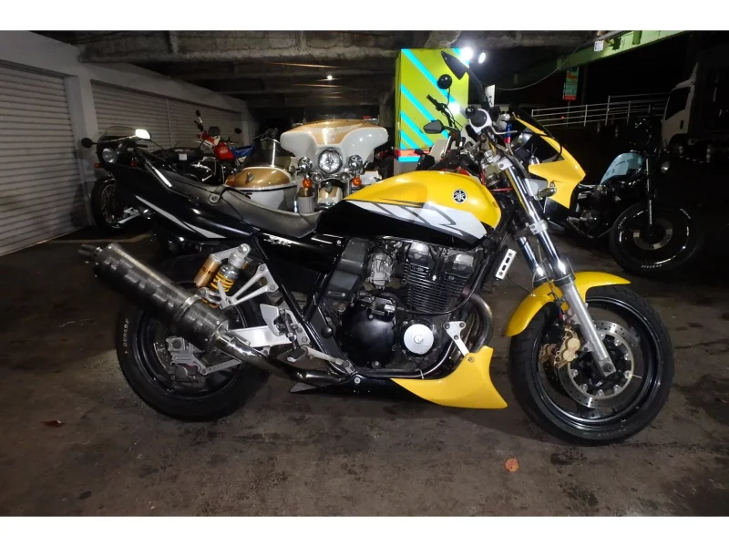 Yamaha XJR400R-1