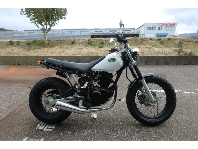 Yamaha TW200