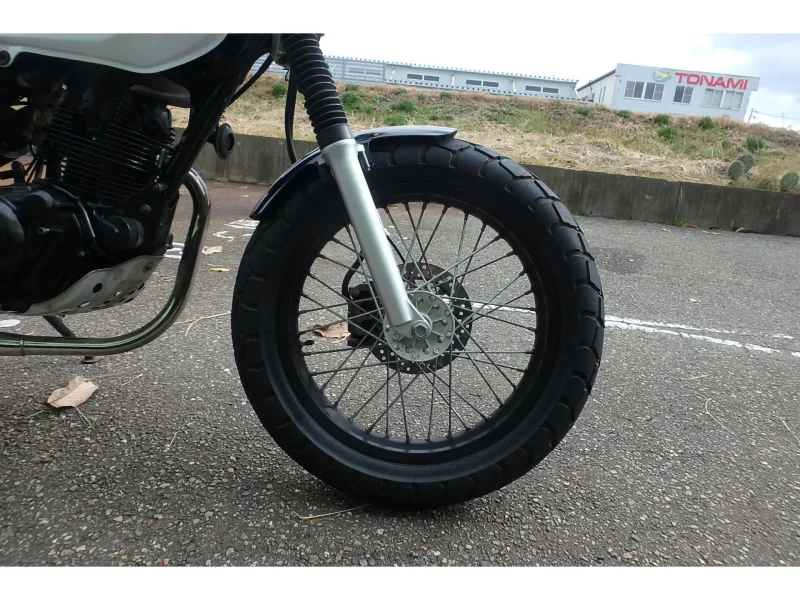 Yamaha TW200