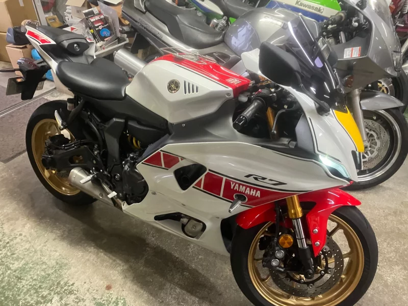 Yamaha YZF-R7