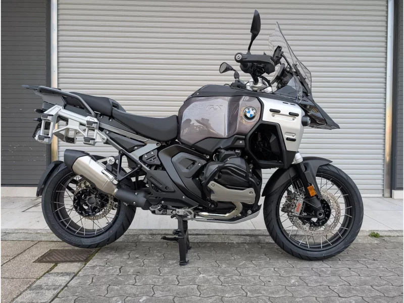 BMW  R1300GS ADV ASA лот № 04337 оценка 8  с аукциона в Японии