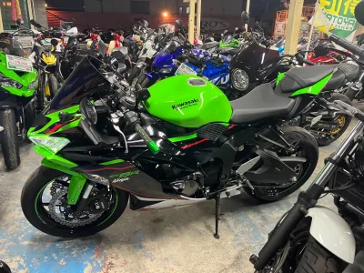 Kawasaki NINJA ZX-6R KRT лот № 04361 оценка 4  с аукциона в Японии 2