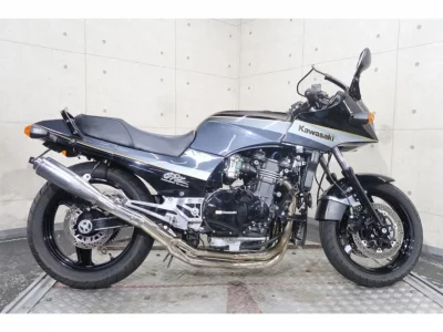 Kawasaki GPZ900R
