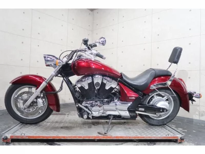 Honda VT1300CR