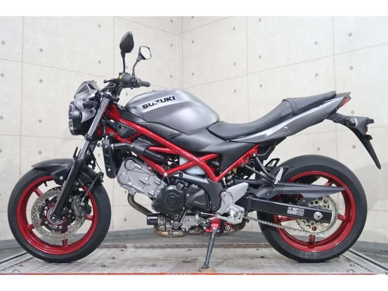 Suzuki SV650