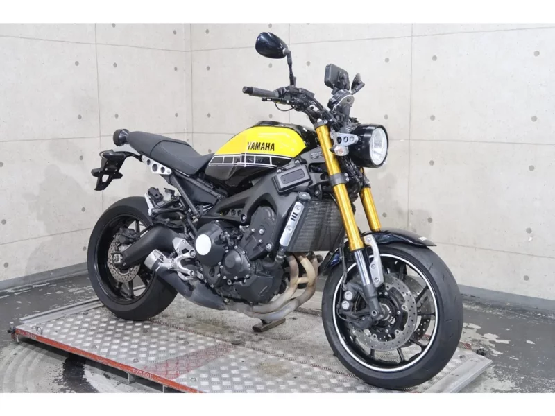 Yamaha XSR900