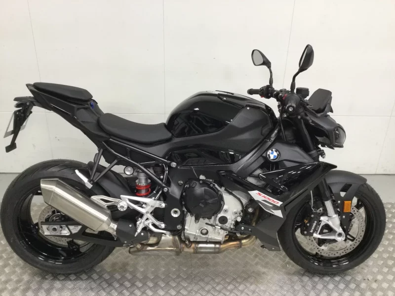 BMW  S1000R лот № 04395 оценка 8  с аукциона в Японии