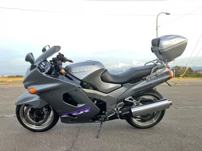 Kawasaki ZZR1100