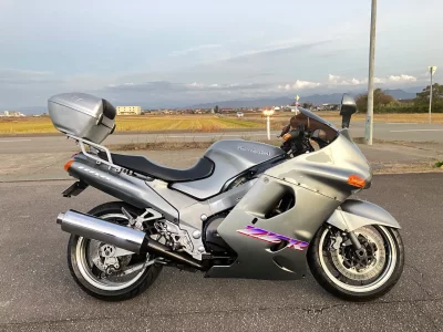 Kawasaki ZZR1100