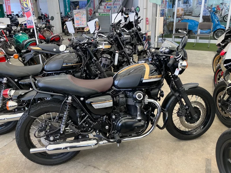 Kawasaki W800 CAFE