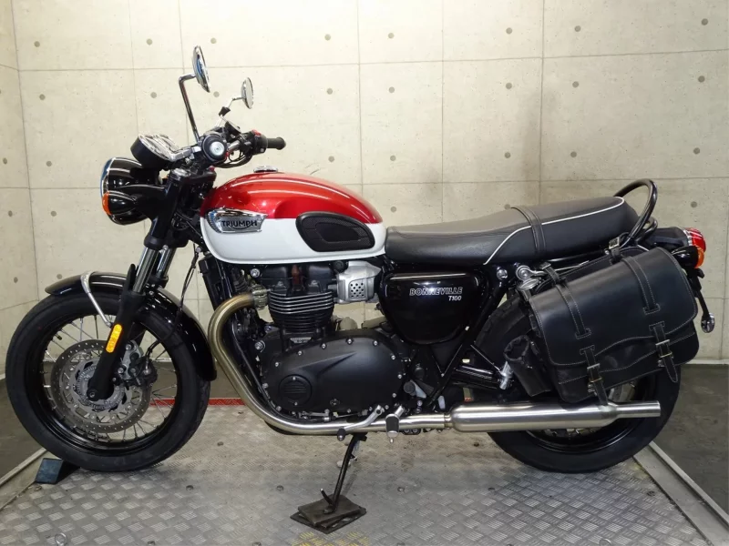 Triumph TRIUMPH BONNEVILLE T100